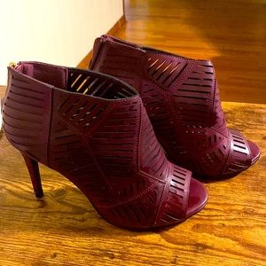 Wine colored heels 8.5